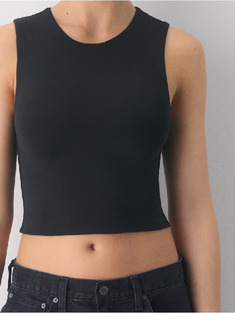 ARITZIA Babaton Dark Brown Sleeveless Crop Tank